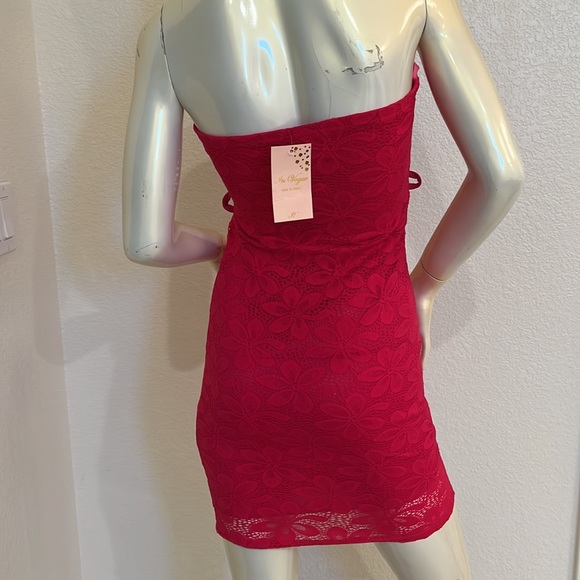 IN VOGUE - Hot Pink Off Shoulder Mini Dress - One Size - Picture 2 of 3